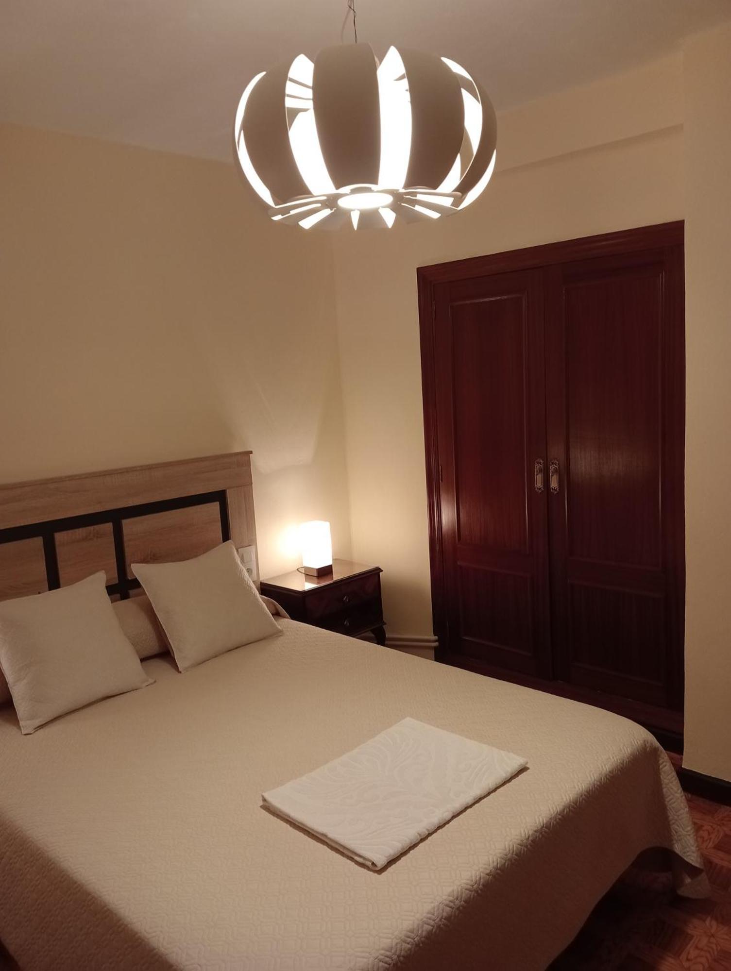 Habitacion Matrimonial Centro Ciudad Oviedo Eksteriør bilde